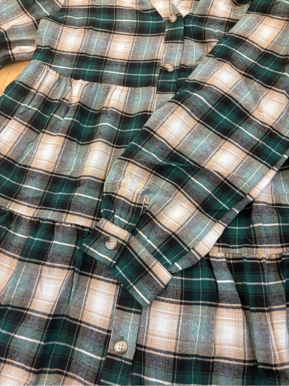 Cupshe Plaid V-Neck Tiered Mini Shirt Dress Green Cream Large - Picture 4 of 9